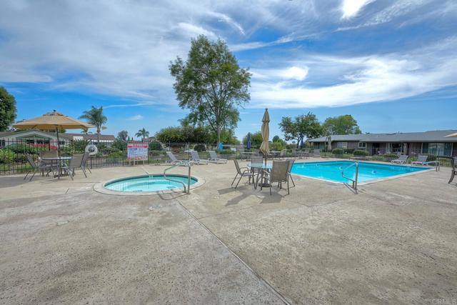 Detail Gallery Image 20 of 28 For 1014 Plover Way, Oceanside,  CA 92057 - 2 Beds | 2 Baths