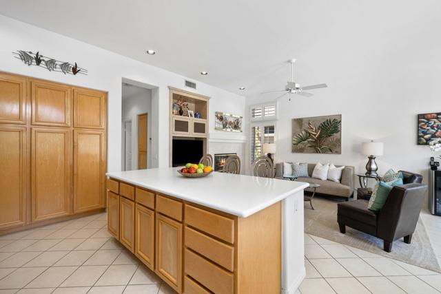78197 Bonanza Drive, Palm Desert CA: https://media.crmls.org/mediaz/e978d4c0-d6e8-421c-a195-a838645ae623.jpg
