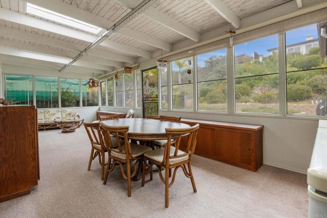 Detail Gallery Image 27 of 42 For 7413 Rowena St, San Diego,  CA 92119 - 5 Beds | 3 Baths