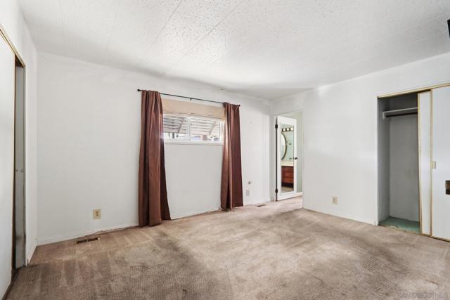 1215 Anchors Way Drive, Ventura CA: https://media.crmls.org/mediaz/e979d8ac-ac93-441d-bc28-5dbde306b826.jpg