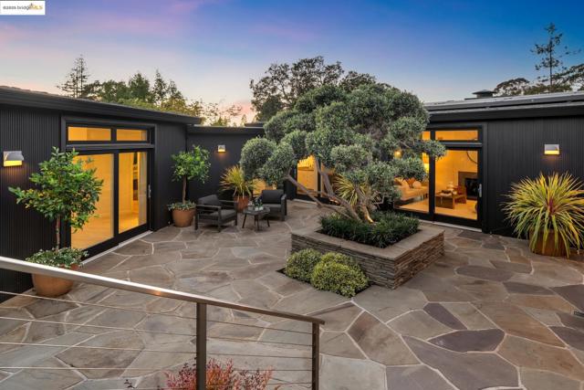 7 Requa Place, Piedmont CA: https://media.crmls.org/mediaz/e97a6e8d-7f7b-485c-a4da-5da95db0ef0a.jpg
