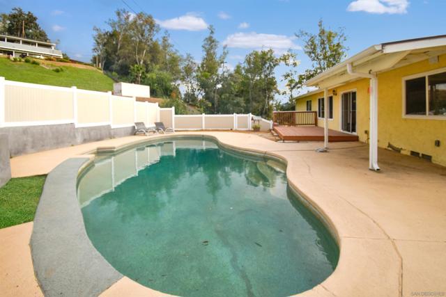 10957 VALLE VISTA ROAD, Lakeside CA: https://media.crmls.org/mediaz/e97af999-34a8-482b-be4e-1f963126aa48.jpg