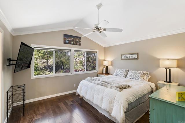 Detail Gallery Image 17 of 47 For 4989 Corte Playa Encino, San Diego,  CA 92124 - 4 Beds | 2/1 Baths