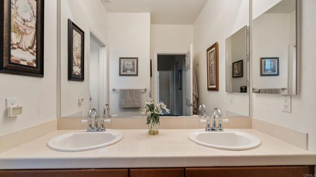 2225 David Place, Carlsbad CA: https://media.crmls.org/mediaz/e97b531b-ca96-457b-95fa-5482e48d2c69.jpg
