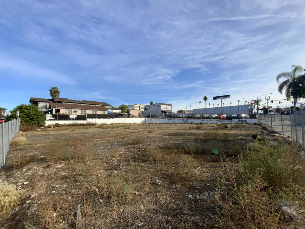 4904 El Cajon Blvd - photo 3