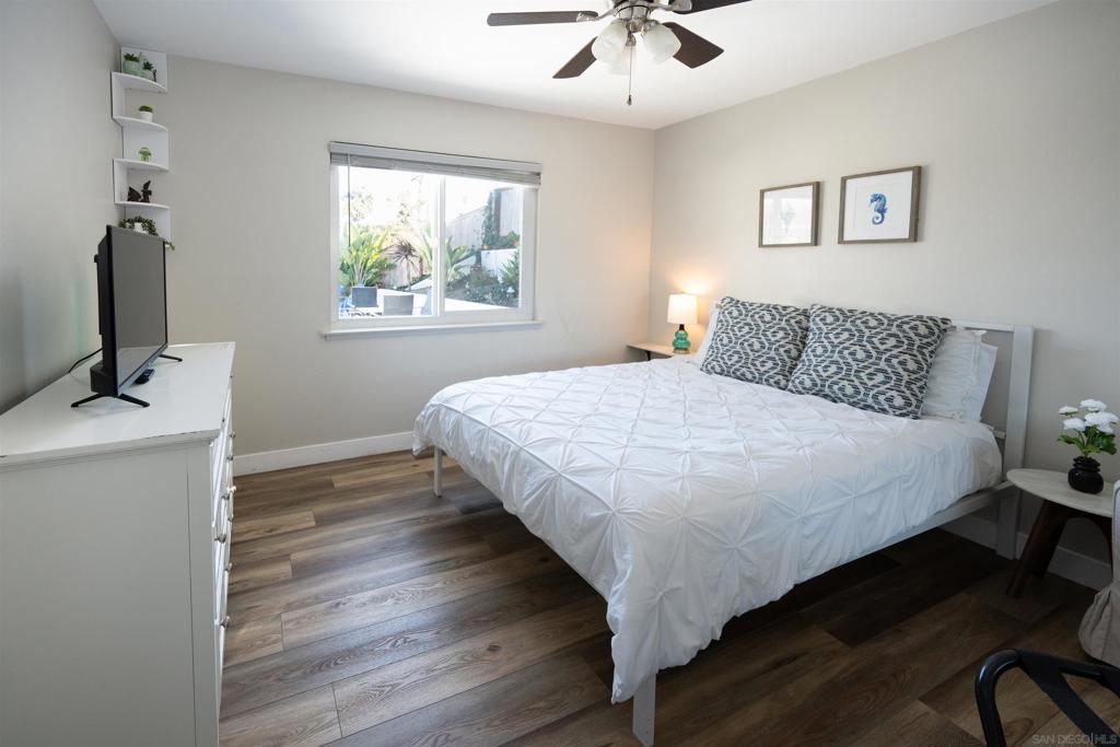 MLS #250037133SD image #10