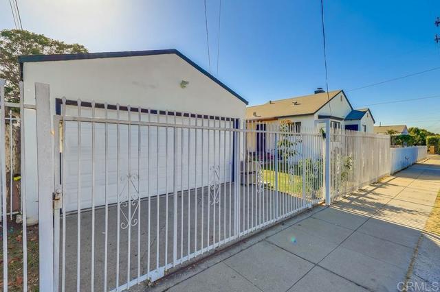 Detail Gallery Image 25 of 25 For 900 W Brazil St, Compton,  CA 90220 - 3 Beds | 1 Baths