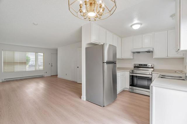 2560 Kenton Court, Santa Rosa CA: https://media.crmls.org/mediaz/e97cff2e-2be8-4738-83b0-3e48fc83da31.jpg