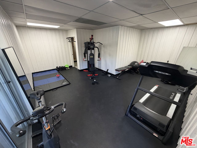 843 4th Street, Santa Monica CA: https://media.crmls.org/mediaz/e97d803e-c5b6-4be5-800c-25285f7b8e0d.jpg