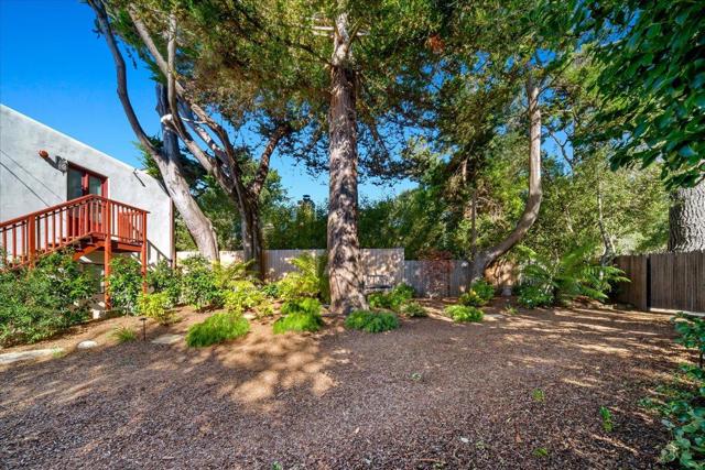 0 San Carlos 2 NW of Santa Lucia, Carmel CA: https://media.crmls.org/mediaz/e97d97c5-c427-4d7d-9356-50972b105c57.jpg