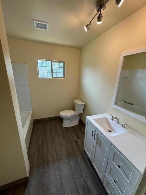 36176 Mile End Road, Soledad CA: https://media.crmls.org/mediaz/e97ec330-31bc-4b85-8779-de6df29f7cd4.jpg