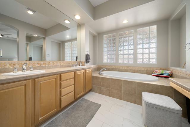 68 Via Del Pienza, Rancho Mirage CA: https://media.crmls.org/mediaz/e97f69e4-a301-4354-9730-a339480149eb.jpg