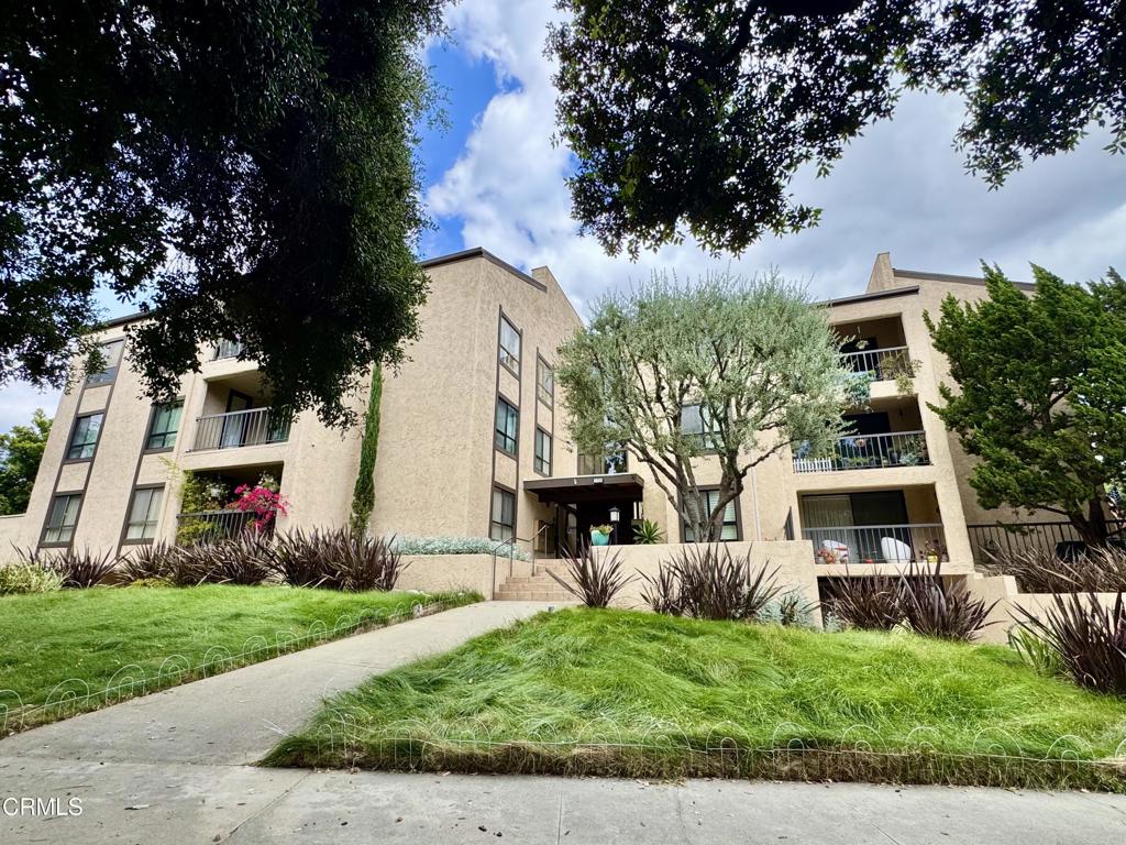 170 N Grand Avenue #201