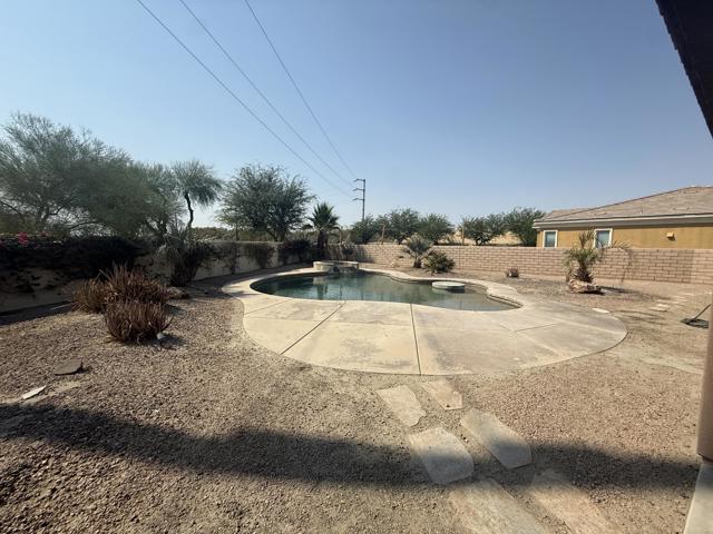 103 Romanza Lane, Palm Desert CA: https://media.crmls.org/mediaz/e98057a0-c670-4b43-bbdc-b12b71742e90.jpg