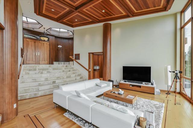 15345 Bohlman Road, Saratoga CA: https://media.crmls.org/mediaz/e980785b-5cb4-43cc-9e11-764a35993d7a.jpg