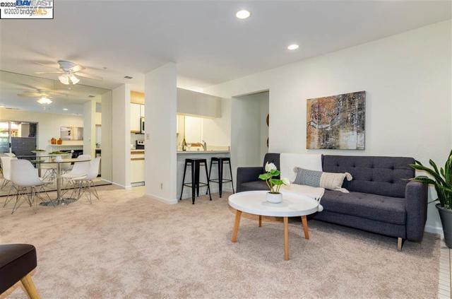 1310 Walden Rd, Walnut Creek CA: https://media.crmls.org/mediaz/e9812769-ed9d-4d5b-b9f6-129a6b63662a.jpg