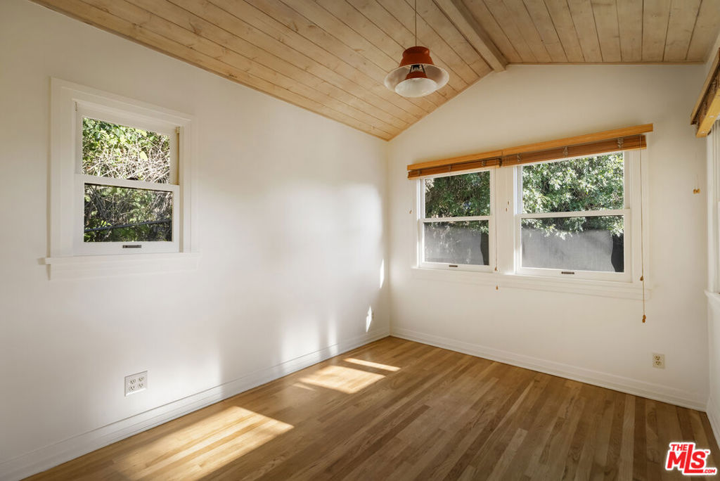 MLS #26856335 image #39
