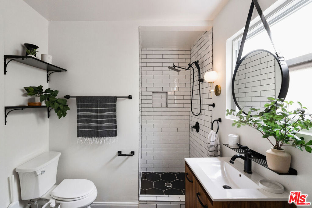 MLS #25621391 image #22