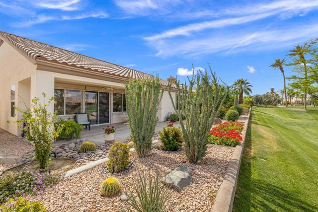38995 Brandywine Avenue, Palm Desert CA: https://media.crmls.org/mediaz/e981e44b-f41a-4a6b-bd6e-452f0e00cc1b.jpg