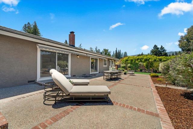 14139 Taos Drive, Saratoga CA: https://media.crmls.org/mediaz/e9830c2e-10db-4975-953c-4fca75406102.jpg