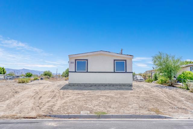 72420 Windlass Drive, Mecca CA: https://media.crmls.org/mediaz/e9833204-a8e0-46ce-a6dd-288c33797c2c.jpg