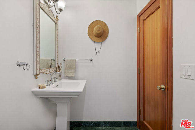 1212 Fernwood Pacific Drive, Topanga CA: https://media.crmls.org/mediaz/e984c728-1712-4add-85ef-aa5d7c728670.jpg