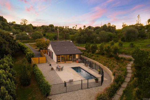 Detail Gallery Image 17 of 75 For 6937 Kellyn Ln, Vista,  CA 92084 - 4 Beds | 4/1 Baths