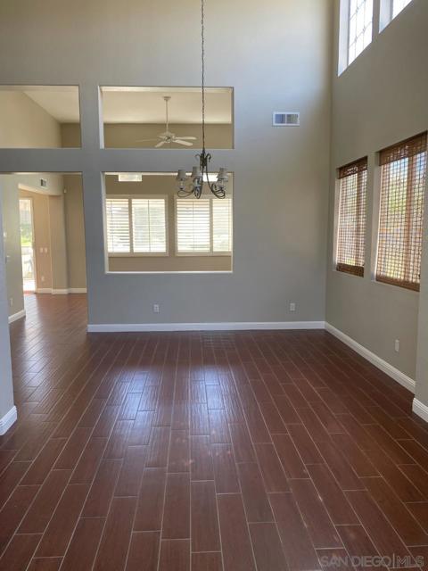 1162 Delano Court, Chula Vista CA: https://media.crmls.org/mediaz/e9878975-7938-45f1-8d3e-8c960c2e30ee.jpg