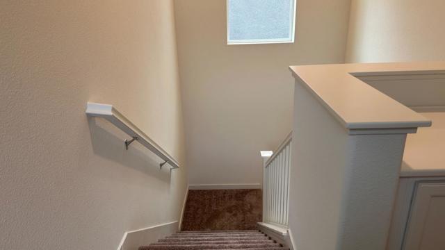 2817 Earthened Walk, Sacramento CA: https://media.crmls.org/mediaz/e987e5c6-0a38-40a4-bce7-ca1efe8c41cd.jpg
