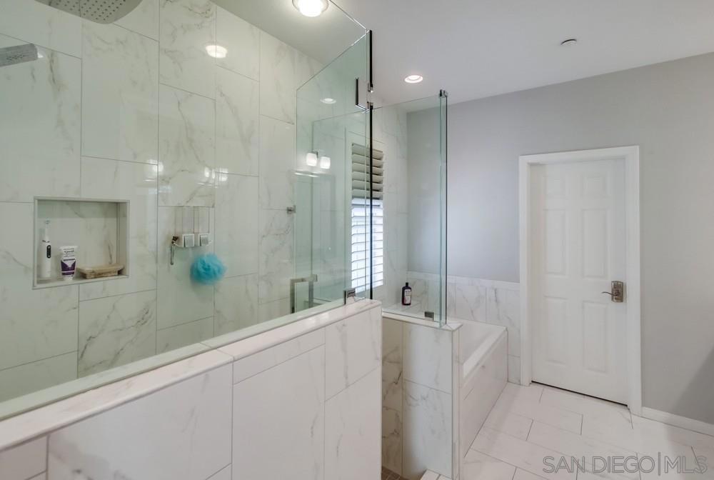 9240 Piantino Way - photo 20