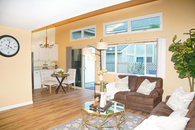 Detail Gallery Image 2 of 43 For 7352 Tooma St #227,  San Diego,  CA 92139 - 3 Beds | 2 Baths