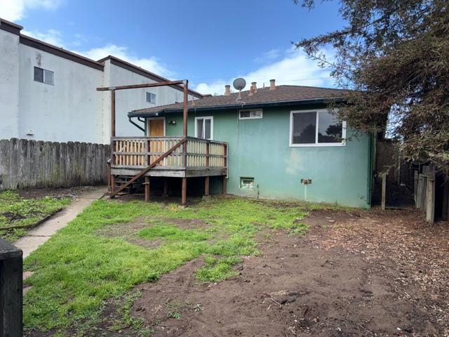 421 Garden Avenue, Monterey CA: https://media.crmls.org/mediaz/e98939c6-c3b6-489a-a01b-6abed28d6a20.jpg