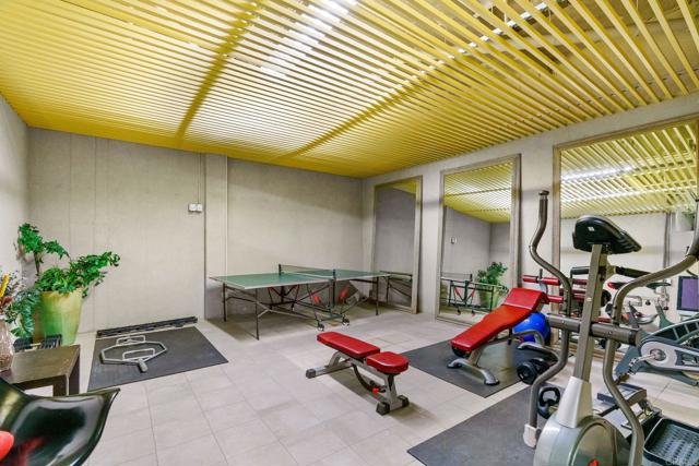 Detail Gallery Image 17 of 22 For 550 Seagaze Dr #23,  Oceanside,  CA 92054 - 1 Beds | 2 Baths