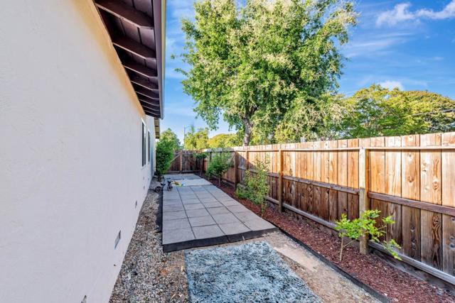 3702 Caravella Drive, San Jose CA: https://media.crmls.org/mediaz/e98a7555-e7ef-4396-9f7a-c4f2905052ff.jpg
