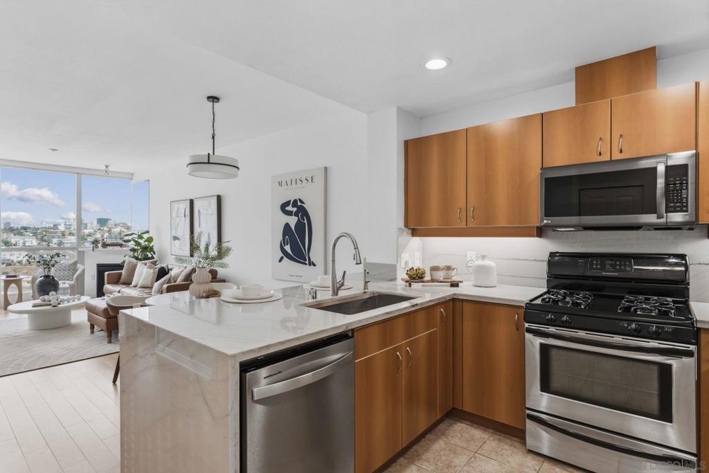 300 Beech St - photo 12