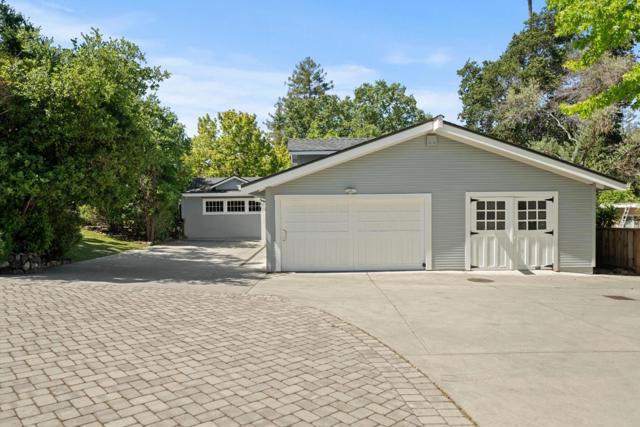 1353 Edgewood Road, Redwood City CA: https://media.crmls.org/mediaz/e98afaf2-ece1-4e92-bbe4-89ee851f3c0a.jpg