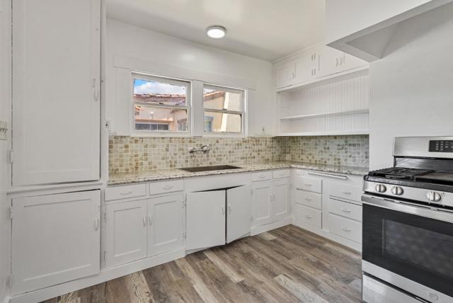 65 S Claremont Avenue, San Jose CA: https://media.crmls.org/mediaz/e98b1fa0-f66b-4202-b5db-e45485ad740c.jpg