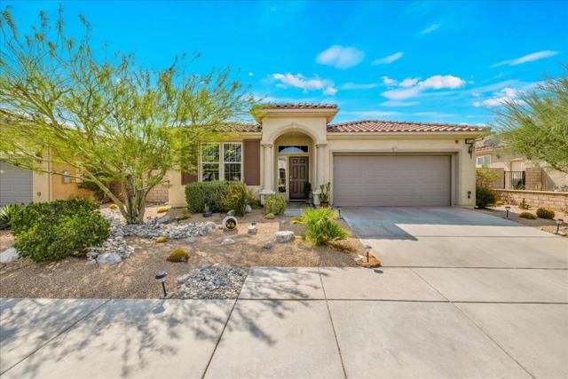 3854 Blue Sky Way, Palm Springs CA: https://media.crmls.org/mediaz/e98c022f-63dc-42b9-8979-570ad46b6a24.jpg