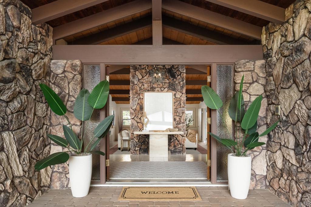 15943 Ranch Hollow Rd - photo 3