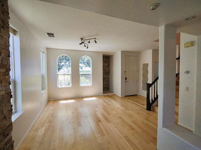 Image 3 of 12 For 13049 Cadencia Pl