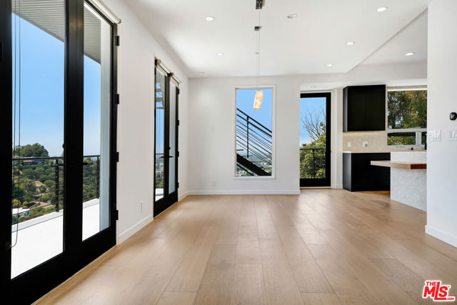 3761 Glenridge Drive, Sherman Oaks CA: https://media.crmls.org/mediaz/e98d8fb5-d68f-4d4b-bad9-4264a760b8bd.jpg