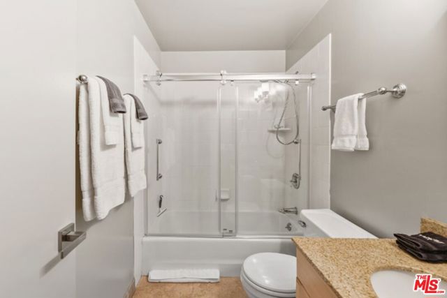 12784 Via Cortina, Del Mar CA: https://media.crmls.org/mediaz/e98f5a6c-8d01-4f54-ad23-93a9cc832f2c.jpg