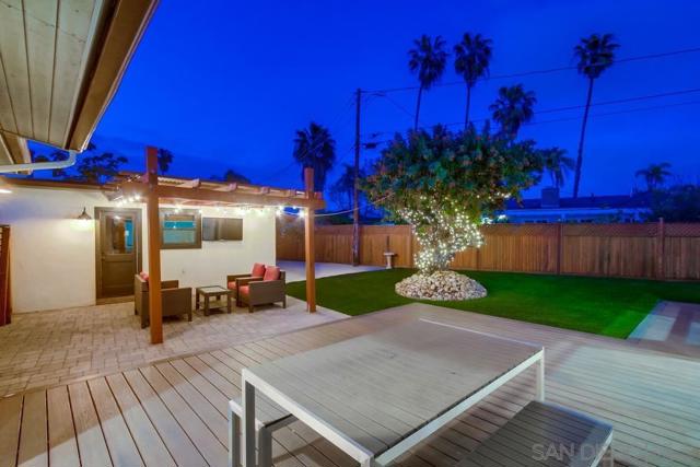 4471 Rolando Blvd, San Diego CA: https://media.crmls.org/mediaz/e9904ba6-a141-4c5d-8ceb-aa75b6520d18.jpg