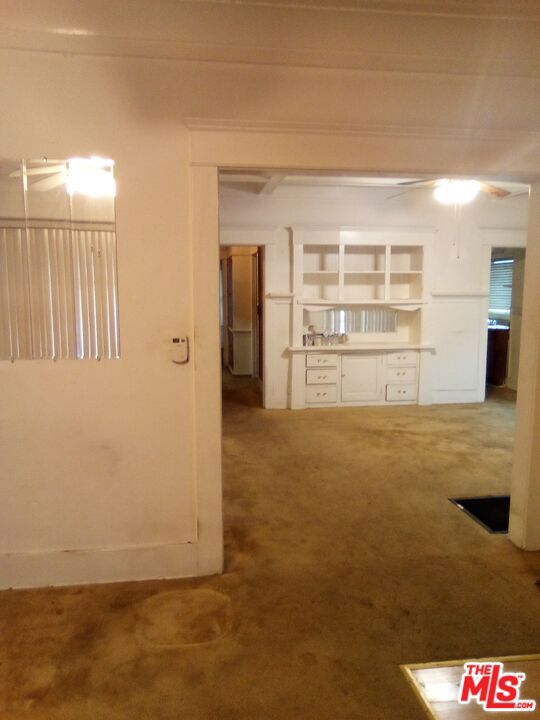 815 W 50th Street, Los Angeles CA: https://media.crmls.org/mediaz/e990635a-3837-4e2c-9457-52f51bfb436b.jpg