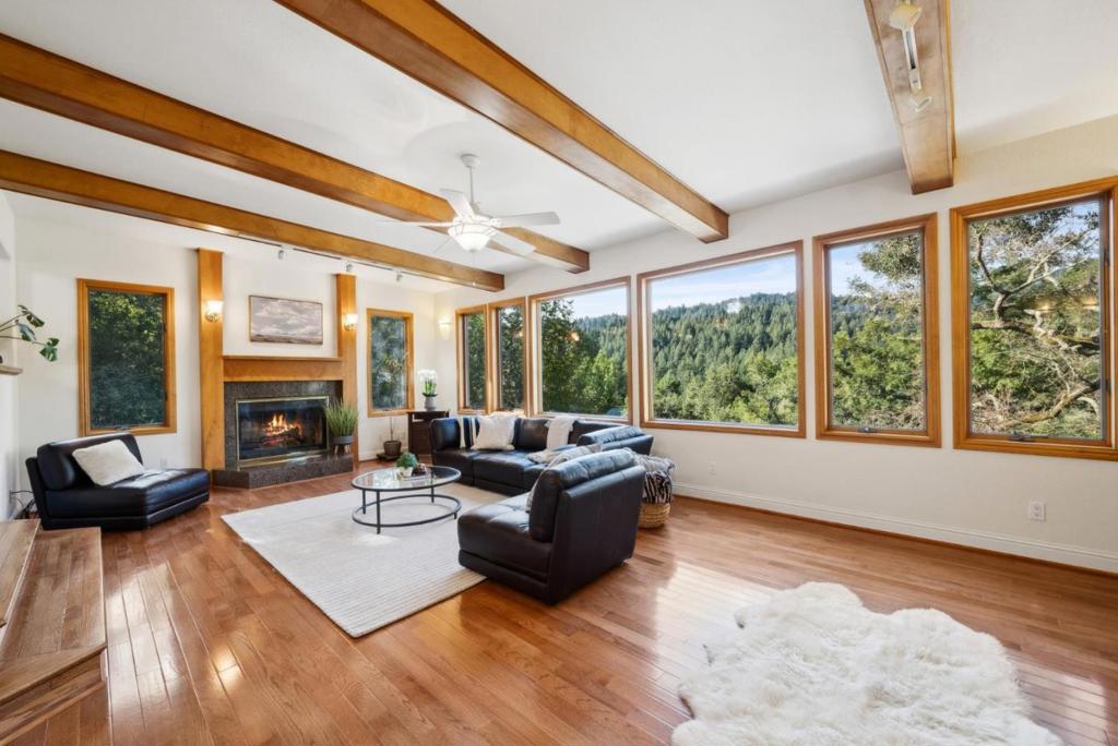 21386 Sunnyside Road