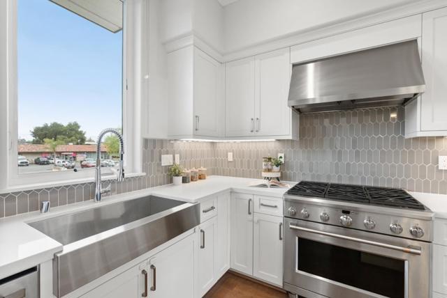 609 E Evelyn Avenue, Sunnyvale CA: https://media.crmls.org/mediaz/e991cdab-dc37-4937-a289-a3af062584ab.jpg