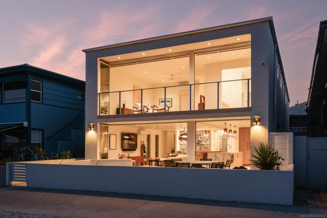 2841 Bayside Walk, San Diego CA: https://media.crmls.org/mediaz/e9920818-34bd-4dba-aa8b-cb80eb1a57f0.jpg