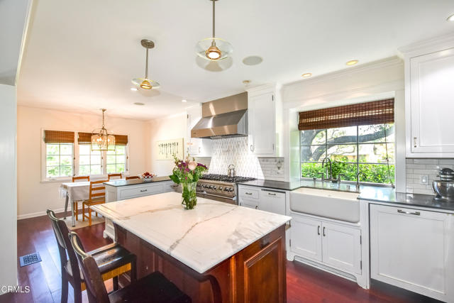 1908 Warwick Road, San Marino CA: https://media.crmls.org/mediaz/e99313eb-d2a7-47f8-b17c-32f34cf616a2.jpg