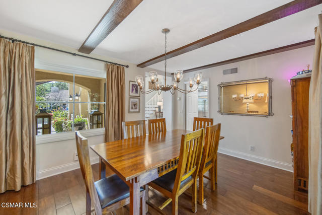 1732 Crooked Trail Place, Westlake Village CA: https://media.crmls.org/mediaz/e995287e-ad8d-4171-baa6-6bf0fa65f2bd.jpg