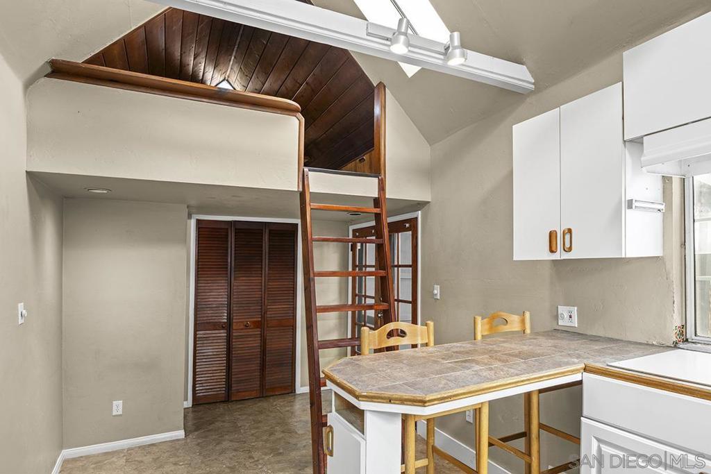 4854 Del Mar Avenue - photo 18